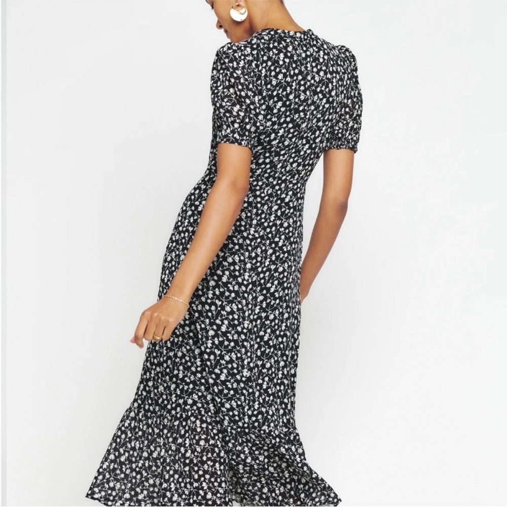 Reformation Reeds Dress: Elegant Black Floral Midi Dress - Picture 3 of 6
